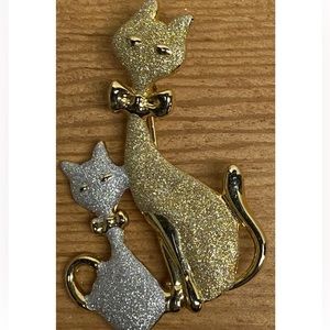 Gold & Silver Tone Bowtie Two Cats Brooch/Pin